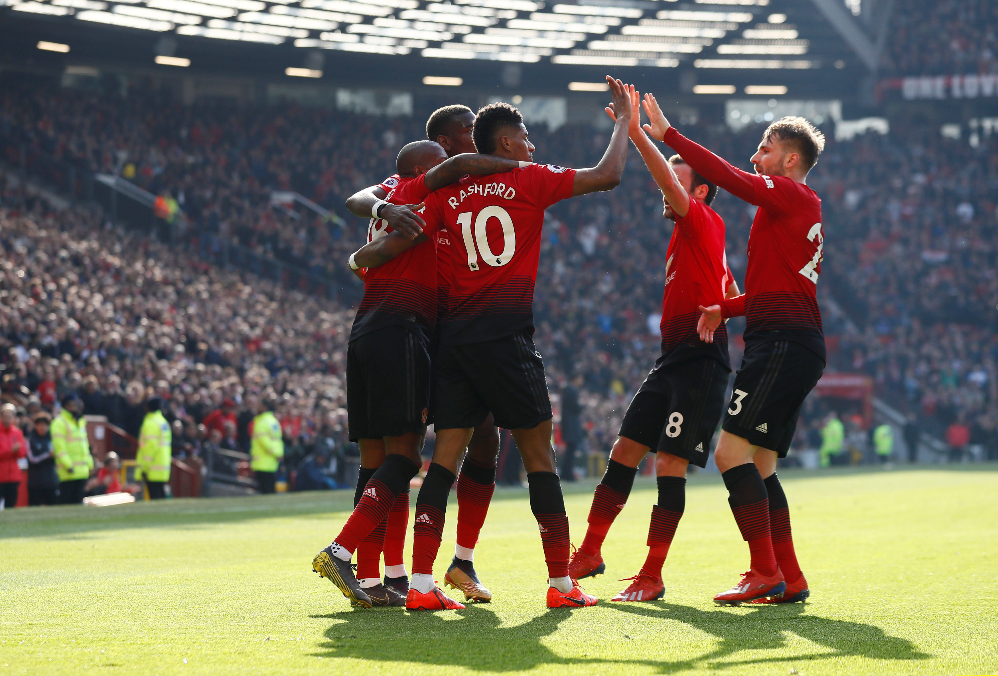 断和射门选 断和射门选